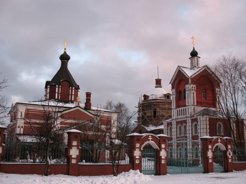 Храмовый комплекс. Церкви Николая Чудотворца и Боголюбской иконы Божией Матери, Красногорск (Красногорский городской округ, Московская область). фасады