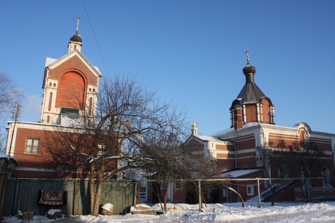 Церковь Боголюбской иконы Божией Матери в Павшине, Красногорск (Красногорский городской округ, Московская область). общий вид в ландшафте