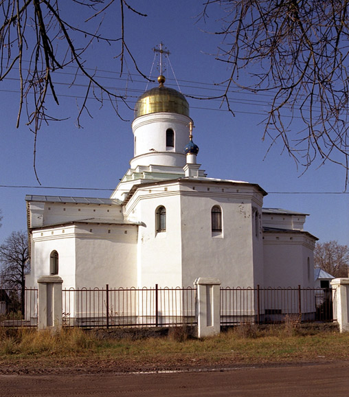 Жиздра. Церковь Покрова Пресвятой Богородицы. фасады