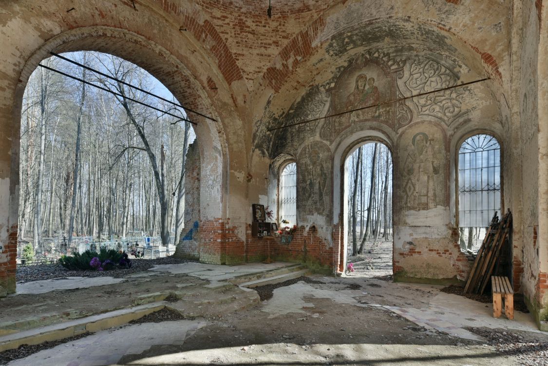 Церковь Николая Чудотворца, Недоходово, урочище (Юхновский район, Калужская область). интерьер и убранство, Юго-восточная сторона основного объема
