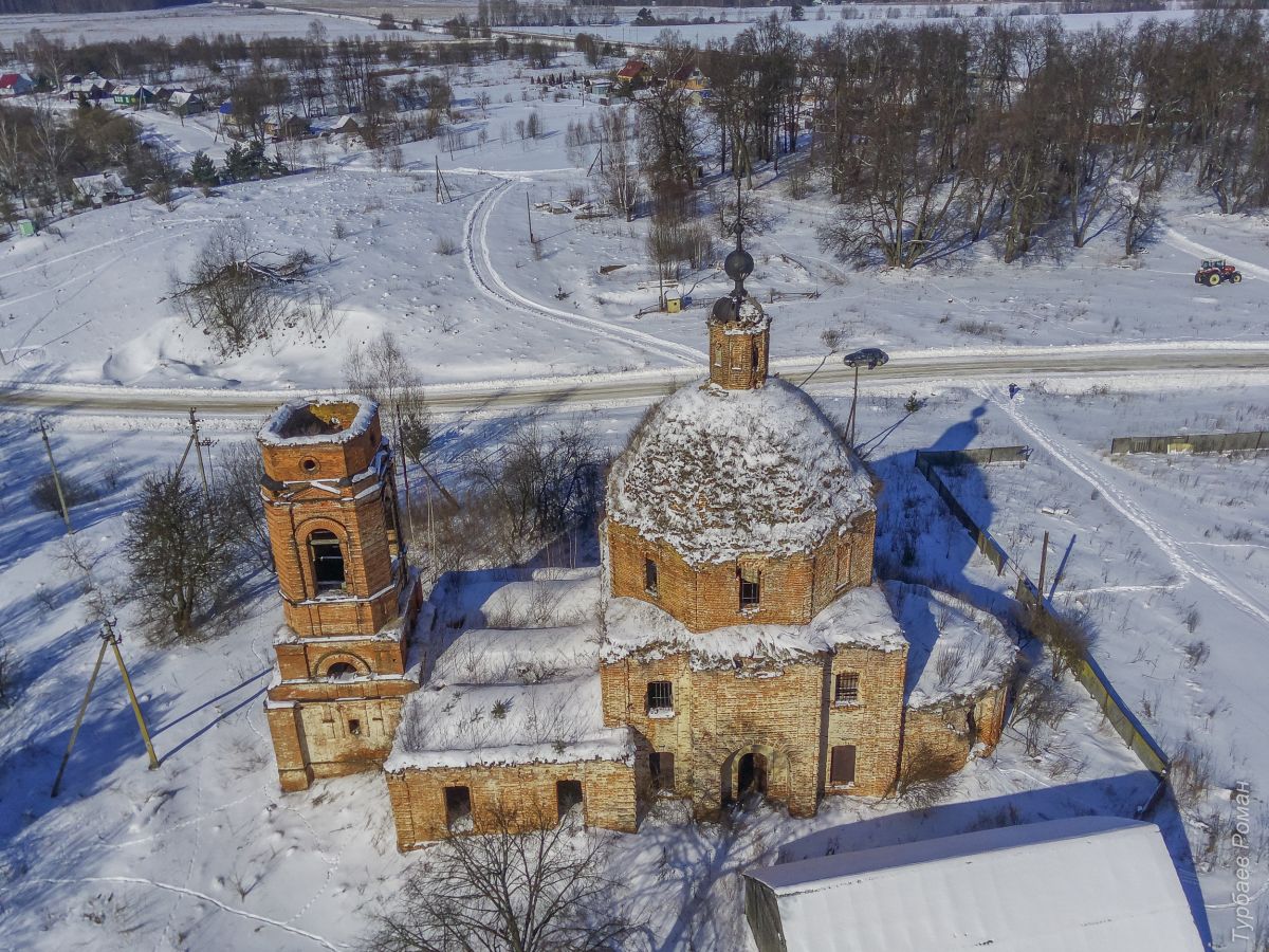 Церковь Владимирской иконы Божией Матери, Зубово (Юхновский район, Калужская область). общий вид в ландшафте, Вид с юга