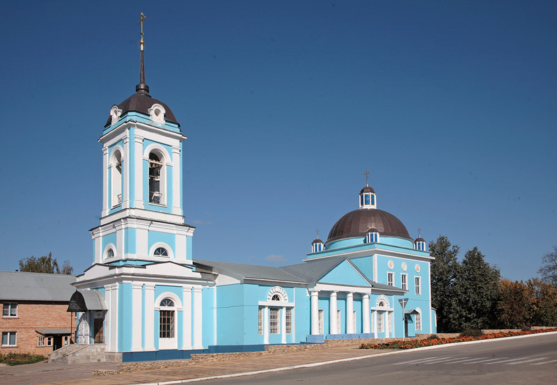 Церковь Смоленской иконы Божией Матери, Сухиничи (Сухиничский район, Калужская область). фасады