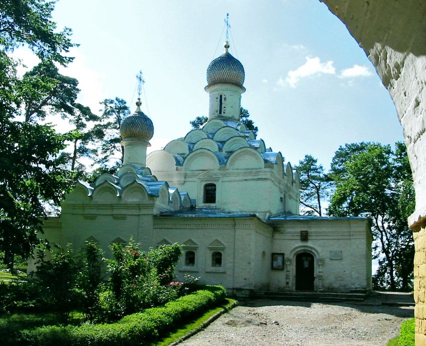 Архангельское. Церковь Михаила Архангела. фасады, Храм Архангела Михаила в Архангельском. 1660-е годы. Фото Азаровой Юлии