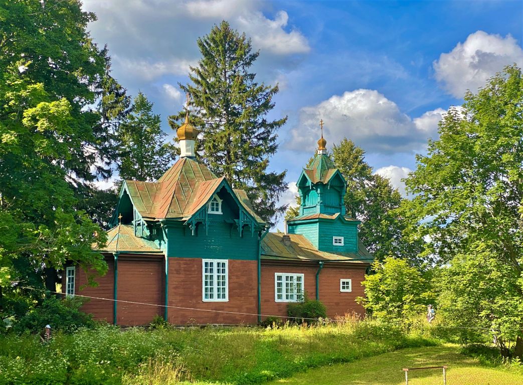 Церковь Киево-Печерской иконы Божией Матери, Руново (Новосокольнический район, Псковская область). общий вид в ландшафте, Вид с северо-востока