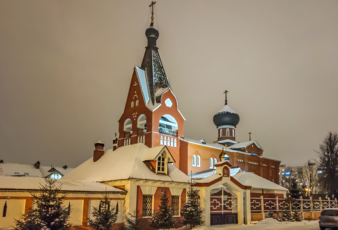 Церковь Рождества Пресвятой Богородицы, Орехово-Зуево (Орехово-Зуевский городской округ, Московская область). фасады, В подсветке