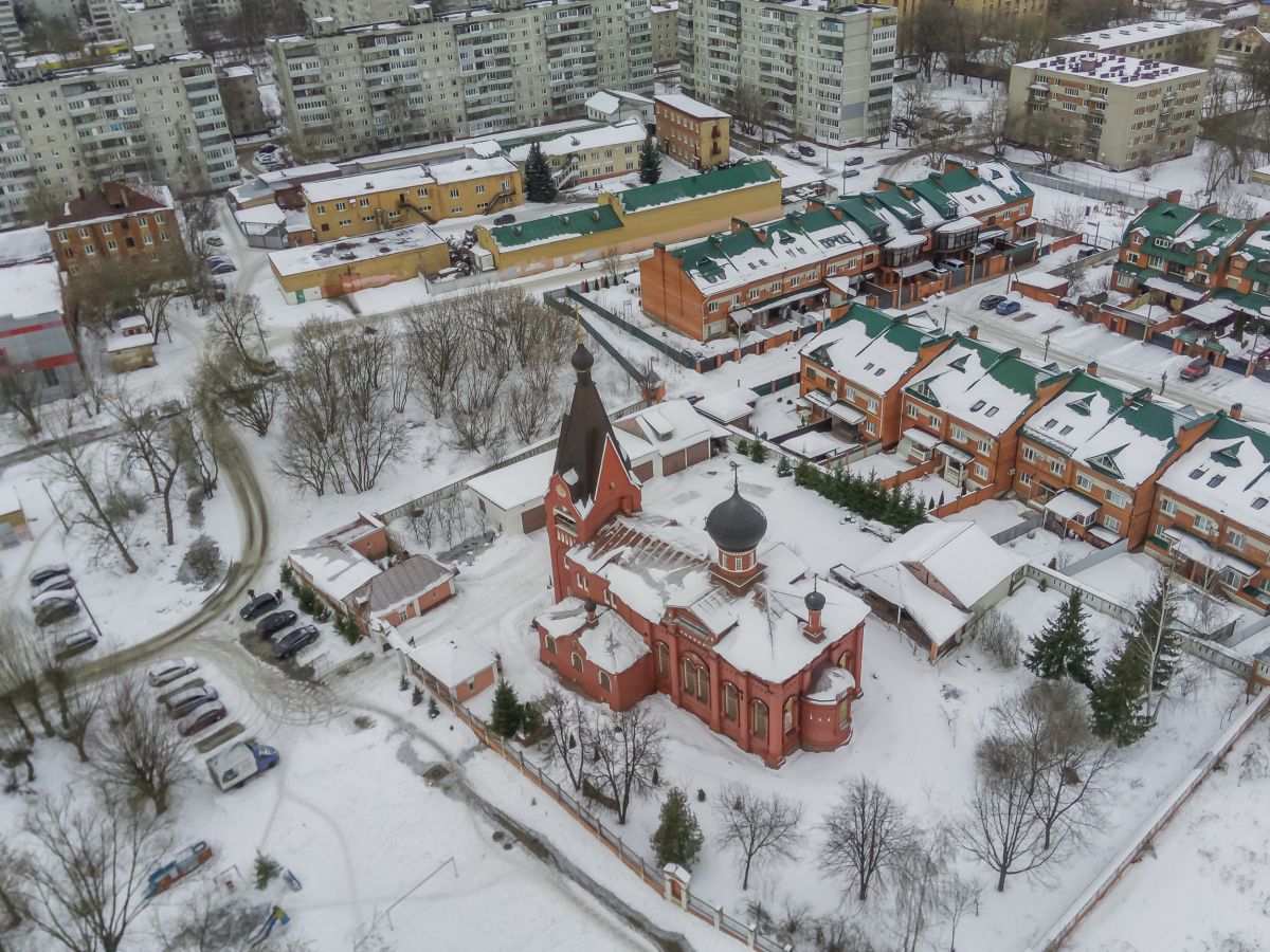 Церковь Рождества Пресвятой Богородицы, Орехово-Зуево (Орехово-Зуевский городской округ, Московская область). общий вид в ландшафте, Вид с юго-востока