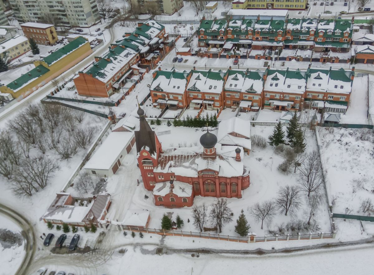 Орехово-Зуево. Церковь Рождества Пресвятой Богородицы. общий вид в ландшафте, Вид с юга