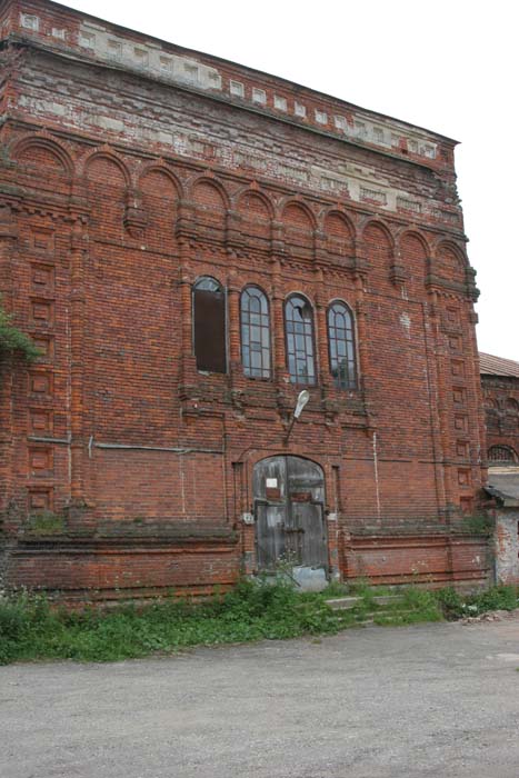 Церковь Трех святителей, Льва Толстого, село (Дзержинский район, Калужская область). архитектурные детали