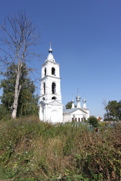 Церковь Михаила Архангела, Бабаево (Собинский район, Владимирская область). общий вид в ландшафте