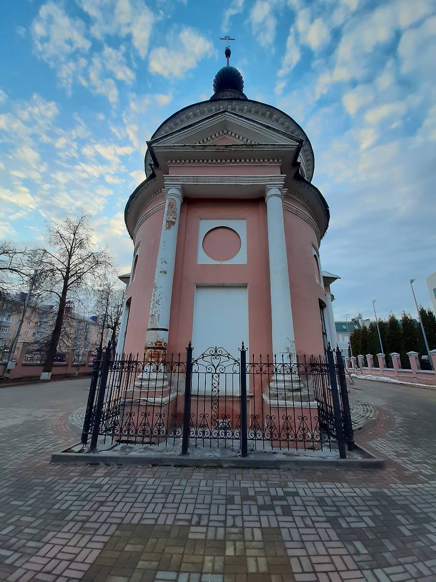 Восточный фасад, архитектурные детали. Церковь Жён-мироносиц, Калуга (Калуга, город, Калужская область)