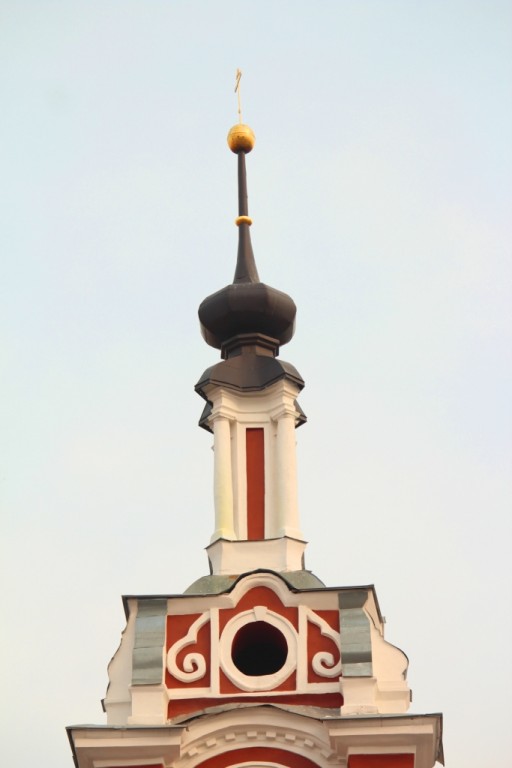 Церковь Усекновения главы Иоанна Предтечи, Калуга (Калуга, город, Калужская область). архитектурные детали, Завершение колокольни