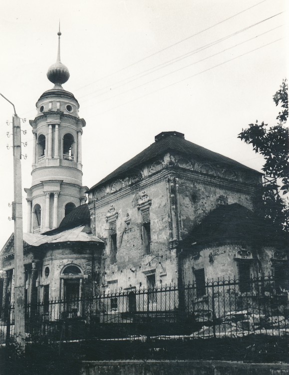 Калуга. Церковь Спаса Преображения на подоле. архивная фотография