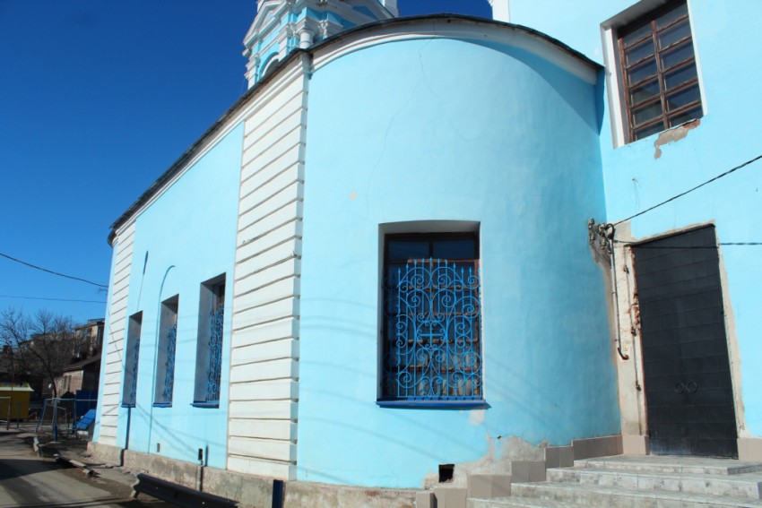 Церковь Успения Пресвятой Богородицы, Калуга (Калуга, город, Калужская область). архитектурные детали, Фрагмент южного фасада трапезной