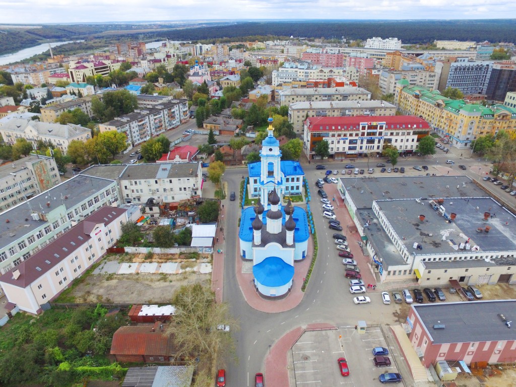 Калуга. Церковь Успения Пресвятой Богородицы. общий вид в ландшафте, Вид с востока, фото с квадрокоптера