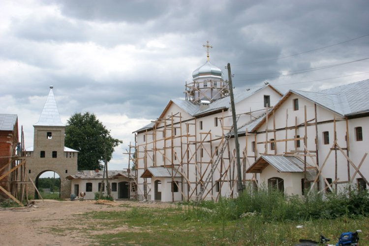 Искра. Георгиевский монастырь. фасады, Братский корпус