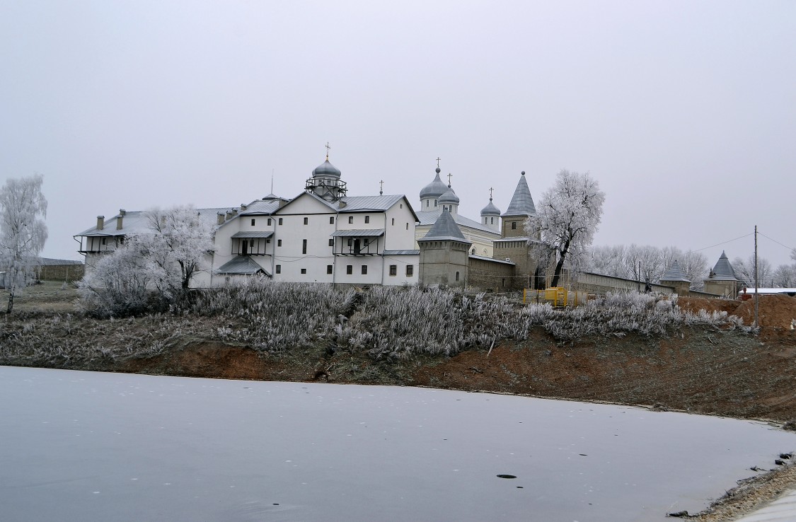 Георгиевский монастырь, Искра (Мещовский район, Калужская область). фасады