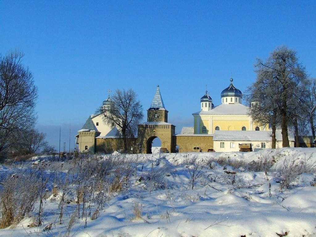 Георгиевский монастырь, Искра (Мещовский район, Калужская область). фасады