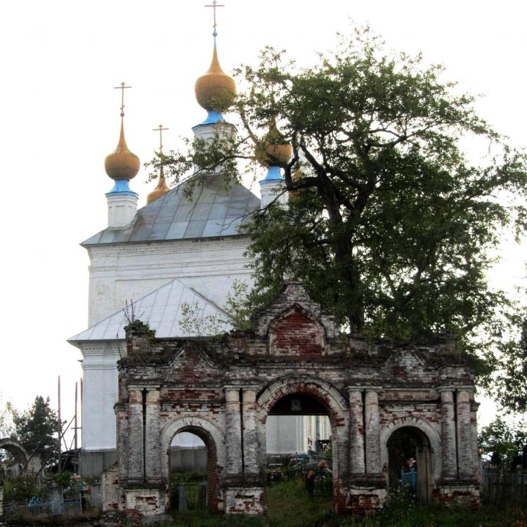 Церковь Троицы Живоначальной, Семёновское (Первомайский район, Ярославская область). фасады, вид с востока