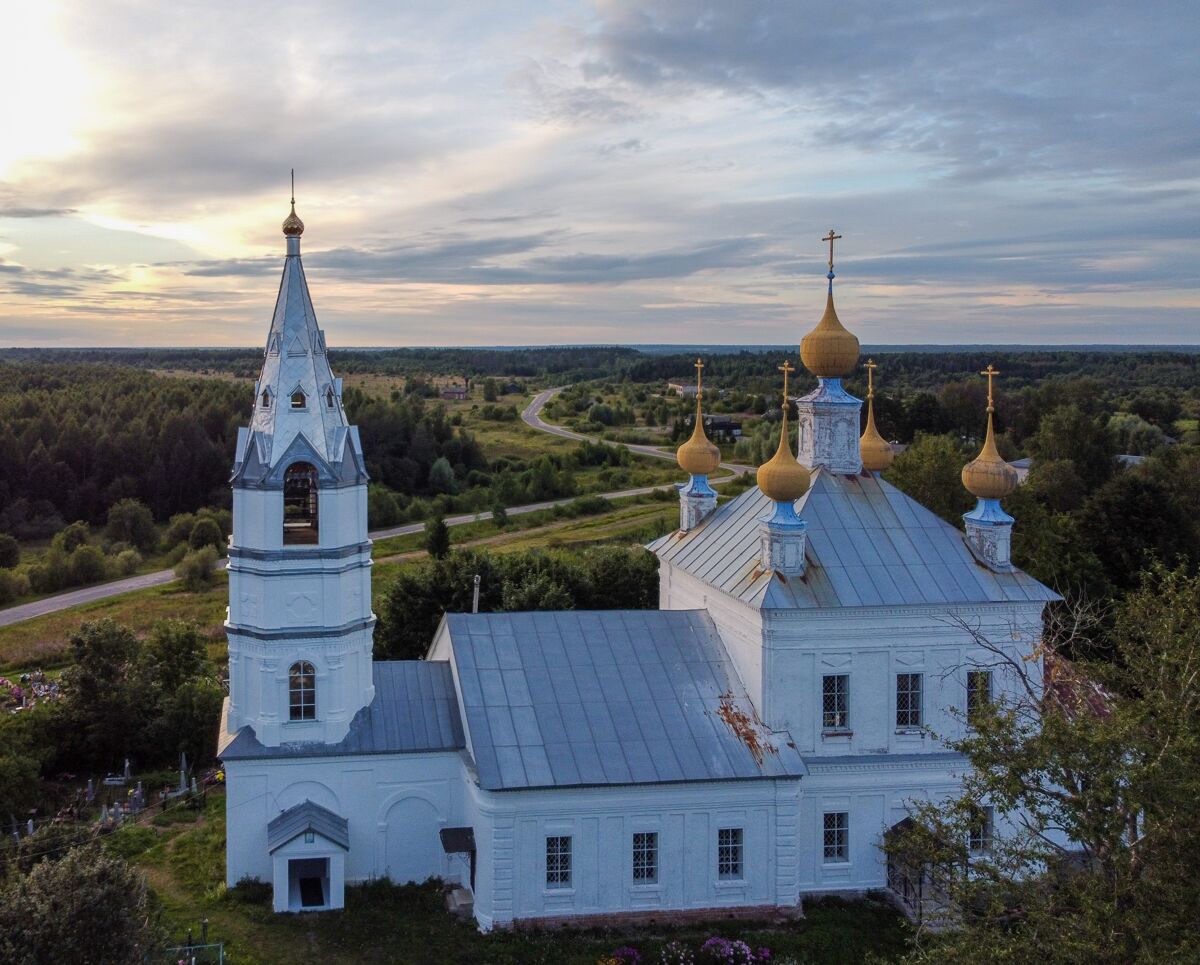Церковь Троицы Живоначальной, Семёновское (Первомайский район, Ярославская область). фасады