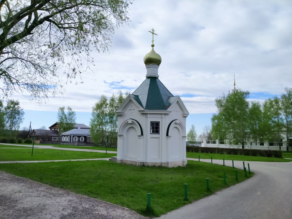Часовня Сошествия Святого Духа, Константиново (Рыбновский район, Рязанская область). фасады