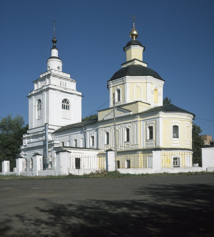 Руза. Церковь Покрова Пресвятой Богородицы. фасады