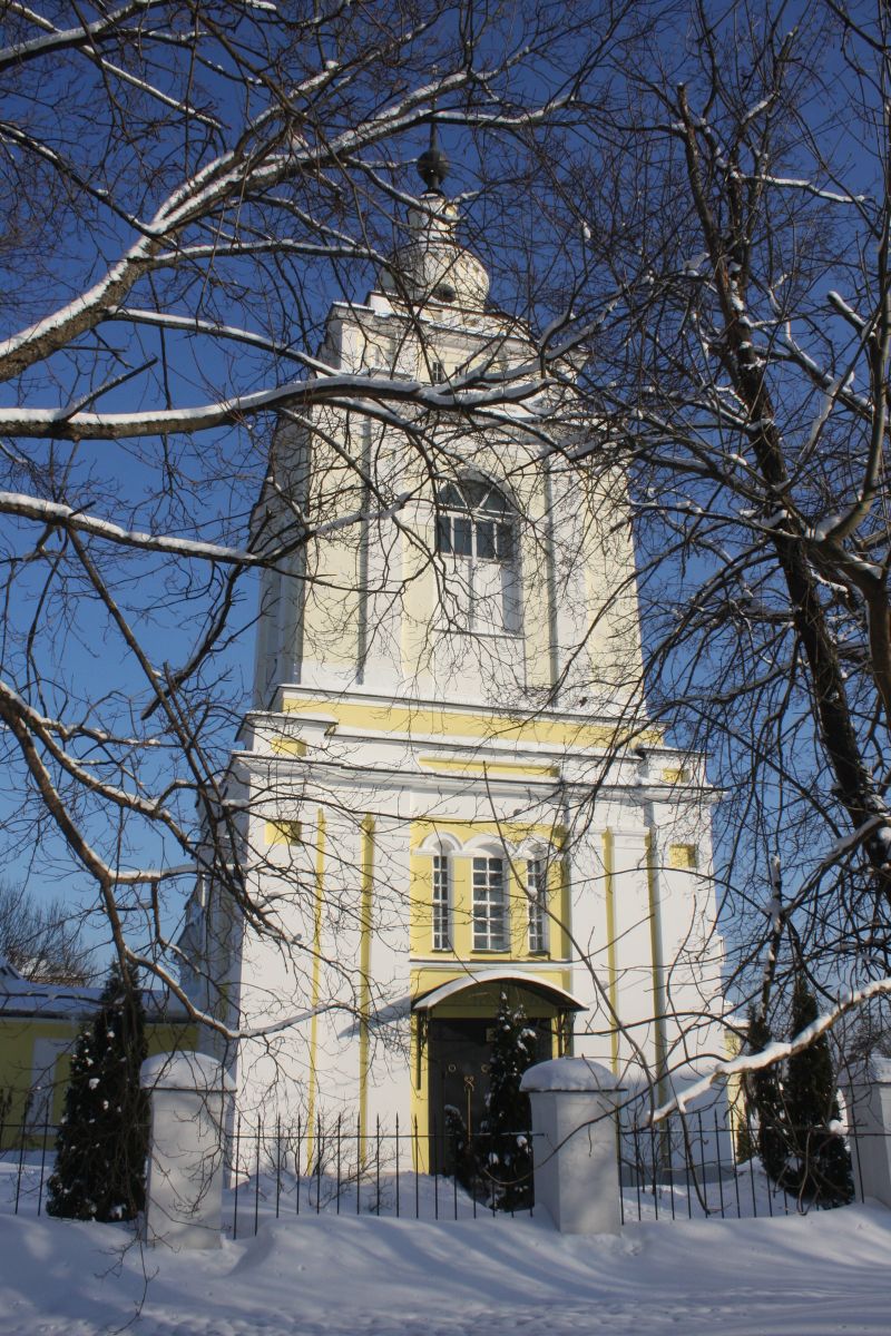 Руза. Церковь Покрова Пресвятой Богородицы. фасады