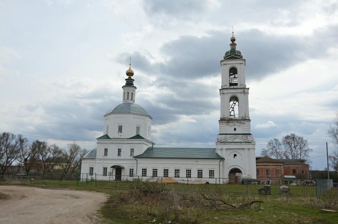 Добрынское. Церковь Спаса Преображения. фасады