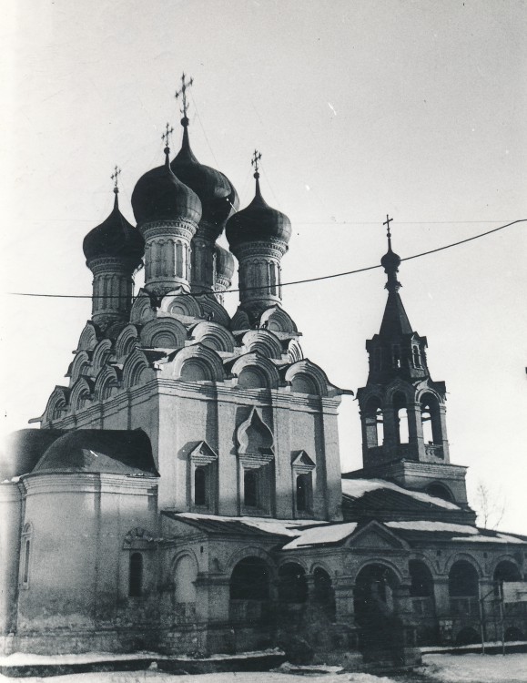 Владимир. Церковь Успения Пресвятой Богородицы. фасады