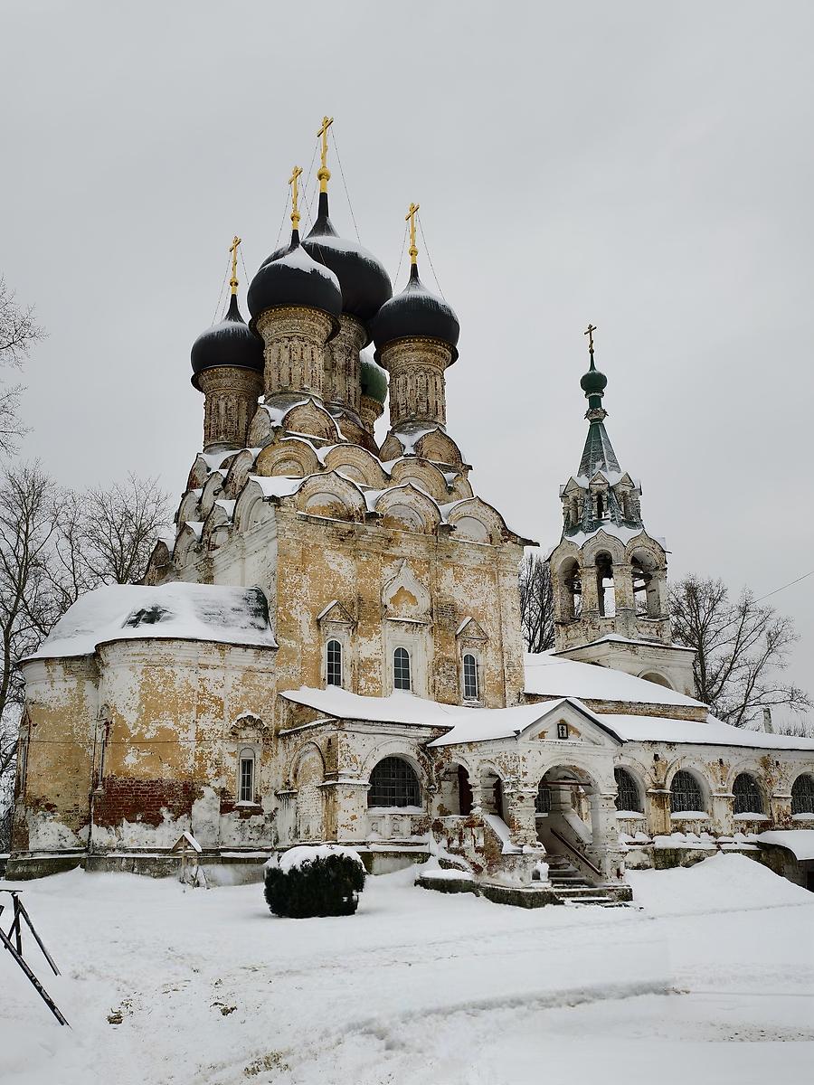 Общий вид с Северо-Востока, фасады. Церковь Успения Пресвятой Богородицы, Владимир (Владимир, город, Владимирская область)