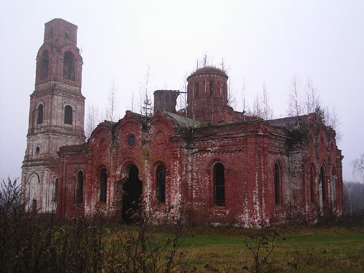 Храм в середниково