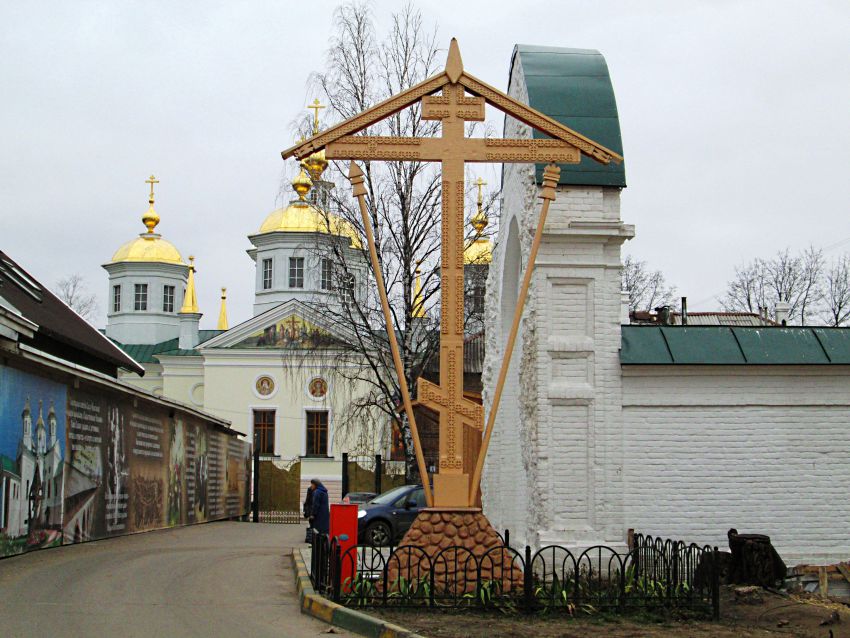 Крестовоздвиженский монастырь, Советский район (Нижний Новгород, город, Нижегородская область). общий вид в ландшафте