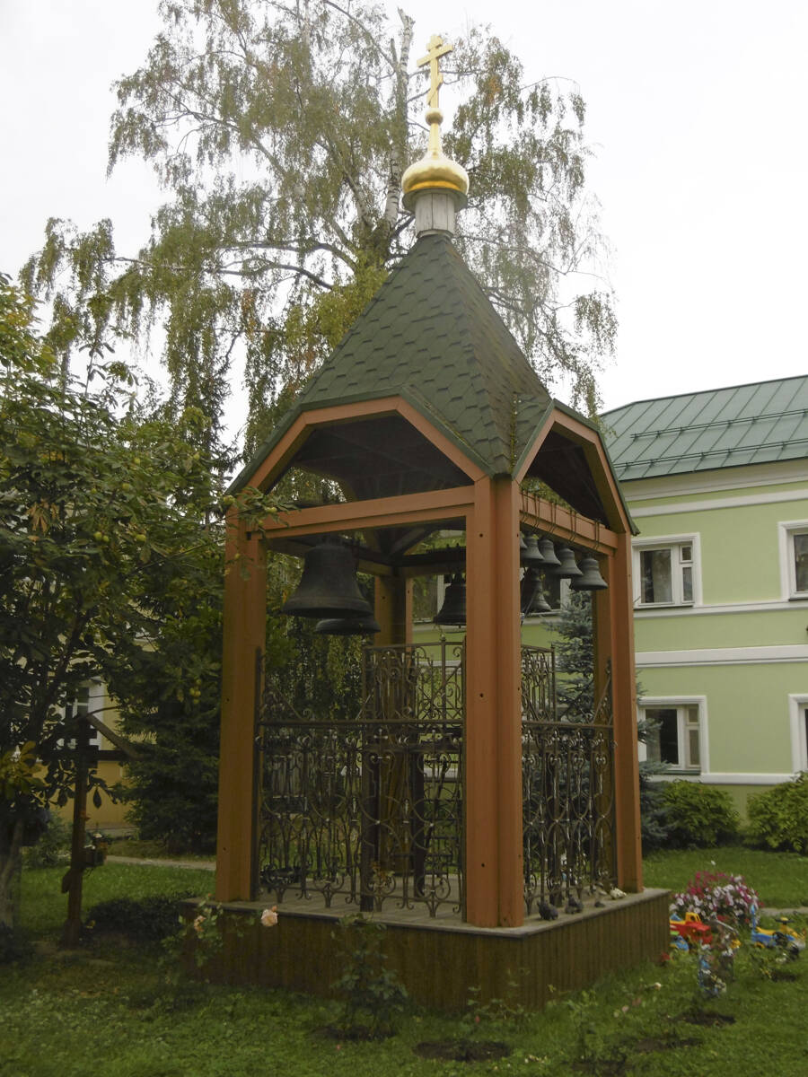 Крестовоздвиженский монастырь, Советский район (Нижний Новгород, город, Нижегородская область). дополнительная информация, Звонница на территории монастыря