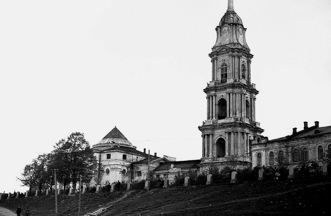 Рыбинск. Кафедральный собор Спаса Преображения. архивная фотография, Фото с сайта http://forum.myrybinsk.ru/theme4098/page70