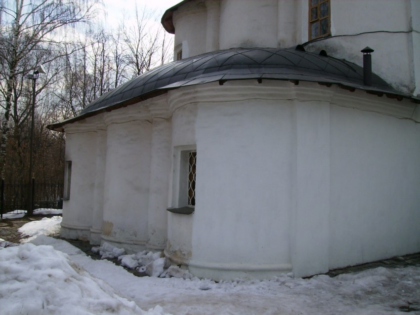 Южное Медведково. Церковь Покрова Пресвятой Богородицы в Медведкове. архитектурные детали, Апсида