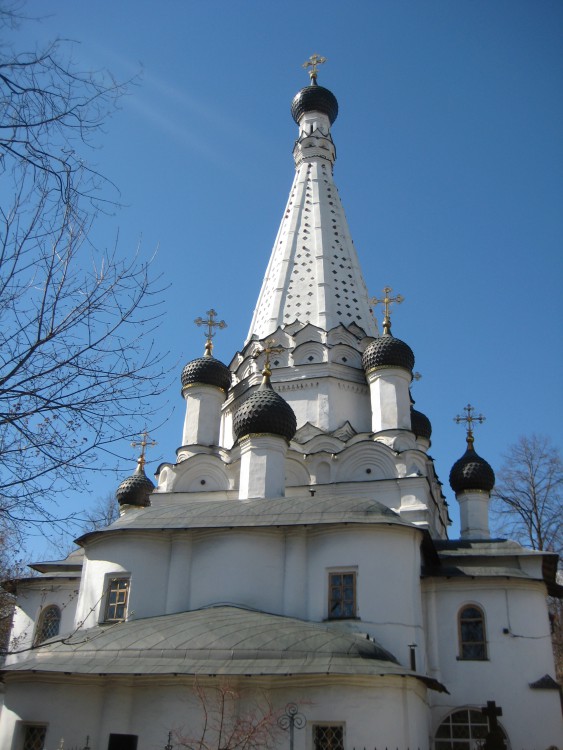 Южное Медведково. Церковь Покрова Пресвятой Богородицы в Медведкове. фасады