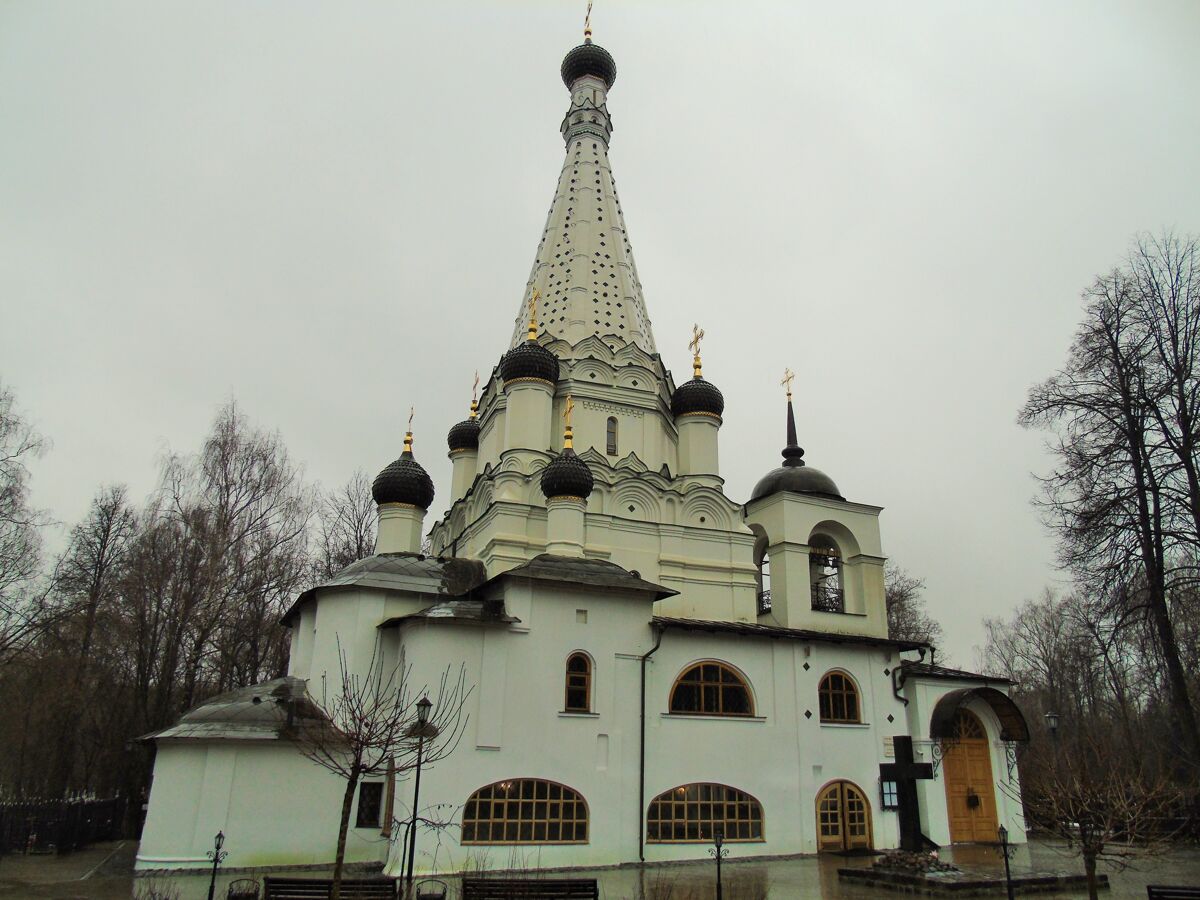 Церковь Покрова Пресвятой Богородицы в Медведкове, Южное Медведково (Северо-Восточный административный округ (СВАО), г. Москва). фасады