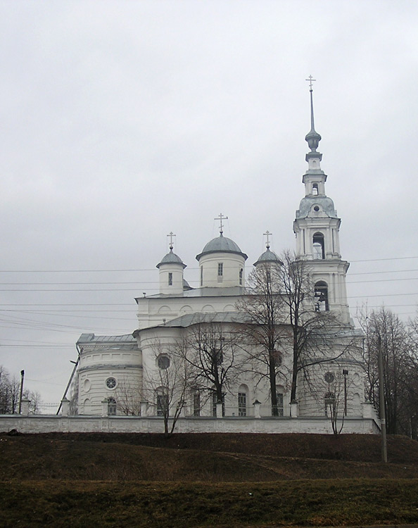 Кинешма. Ансамбль соборов Успения Пресвятой Богородицы и Троицы Живоначальной. фасады