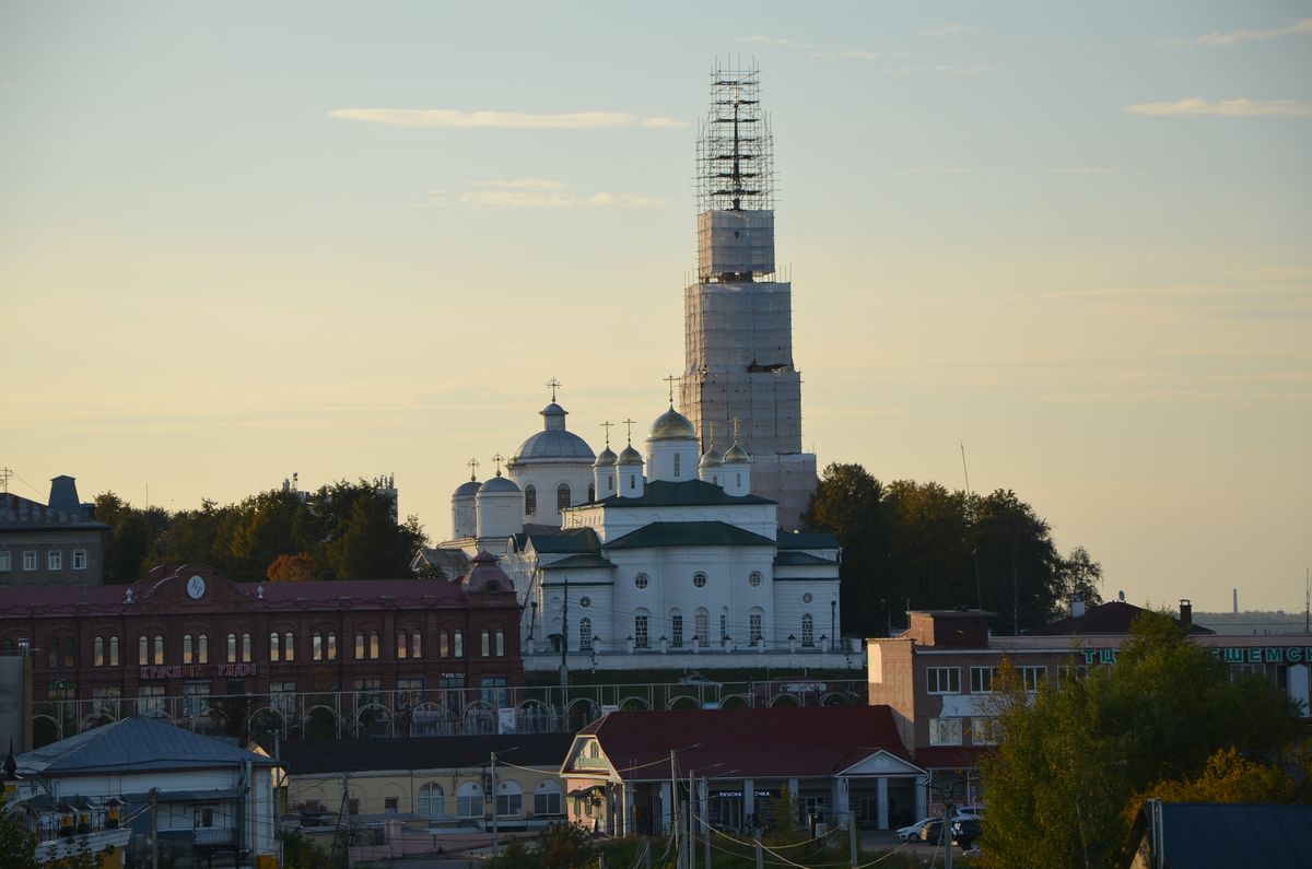 Храмовый комплекс. Соборы Успения Пресвятой Богородицы и Троицы Живоначальной, Кинешма (Кинешемский район, Ивановская область). документальные фотографии