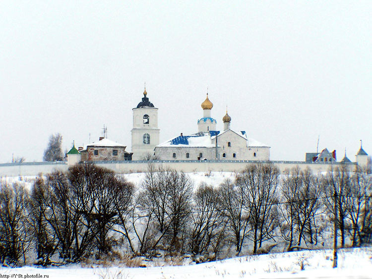 Суздаль. Васильевский мужской монастырь. общий вид в ландшафте