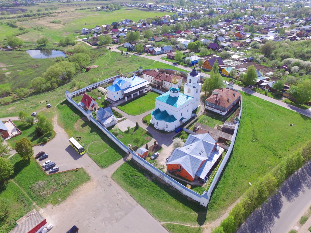 Суздаль. Васильевский мужской монастырь. общий вид в ландшафте, Вид с северо-востока, фото с квадрокоптера