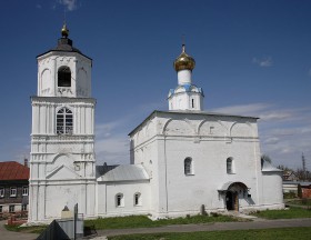 Суздаль. Васильевский мужской монастырь. Собор Василия Великого с колокольней