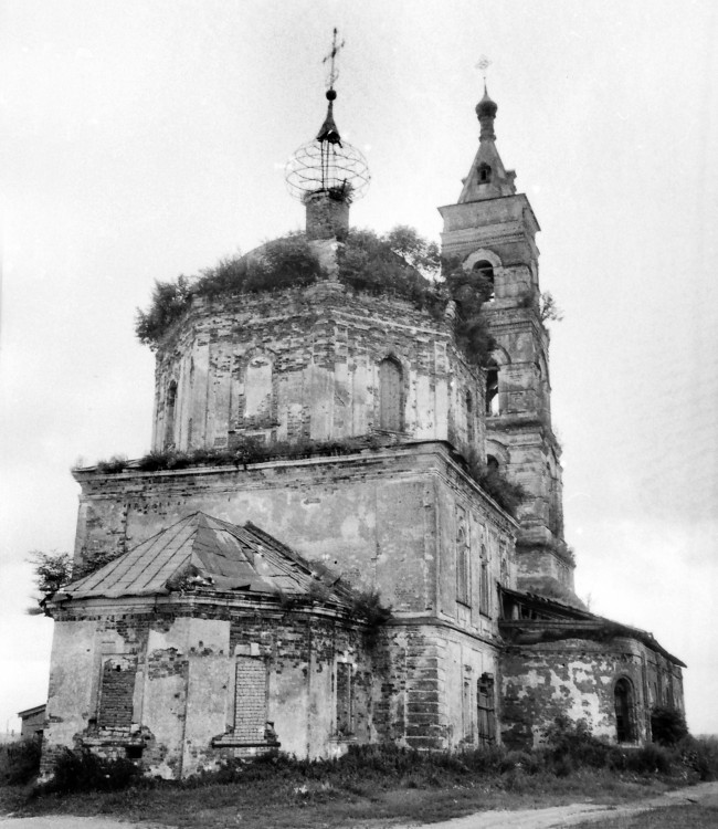 Церковь Успения Пресвятой Богородицы, Пушкино (Калининский район, Тверская область). фасады