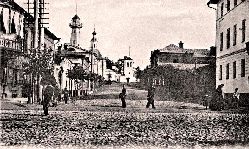 Храмовый комплекс. Церкви Преображения Господня и Николая Чудотворца, Владимир (Владимир, город, Владимирская область). архивная фотография, Спасская улица. Фото начала ХХ века. http://lubovbezusl.ucoz.ru/publ/istorija/vladimir/foto_gorod_vladimir_spaso_preobrazhenskij_khram/64-1-0-1443