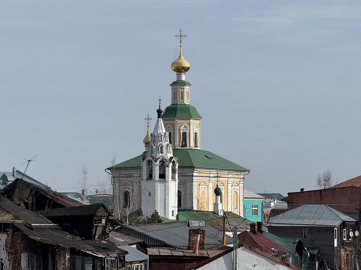 Вид от храмов Спасского прихода, общий вид в ландшафте. Церковь Георгия Победоносца, Владимир (Владимир, город, Владимирская область)