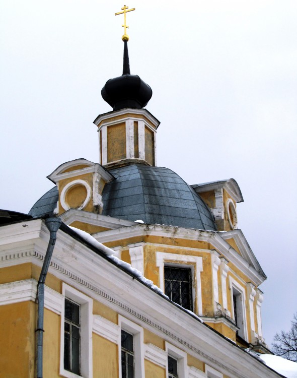 Церковь Рождества Пресвятой Богородицы, Хатунь (Ступинский городской округ, Московская область). архитектурные детали, завершение основного объема, вид с юго-запада