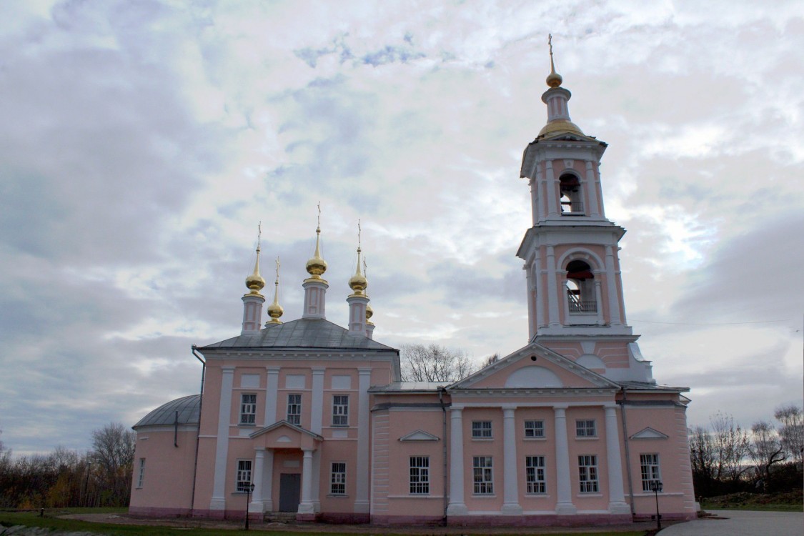 Кимры. Церковь Вознесения Господня. фасады