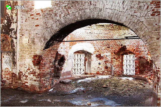 Церковь Казанской иконы Божией Матери, Семёновское (Собинский район, Владимирская область). интерьер и убранство, Интерьер алтарной части