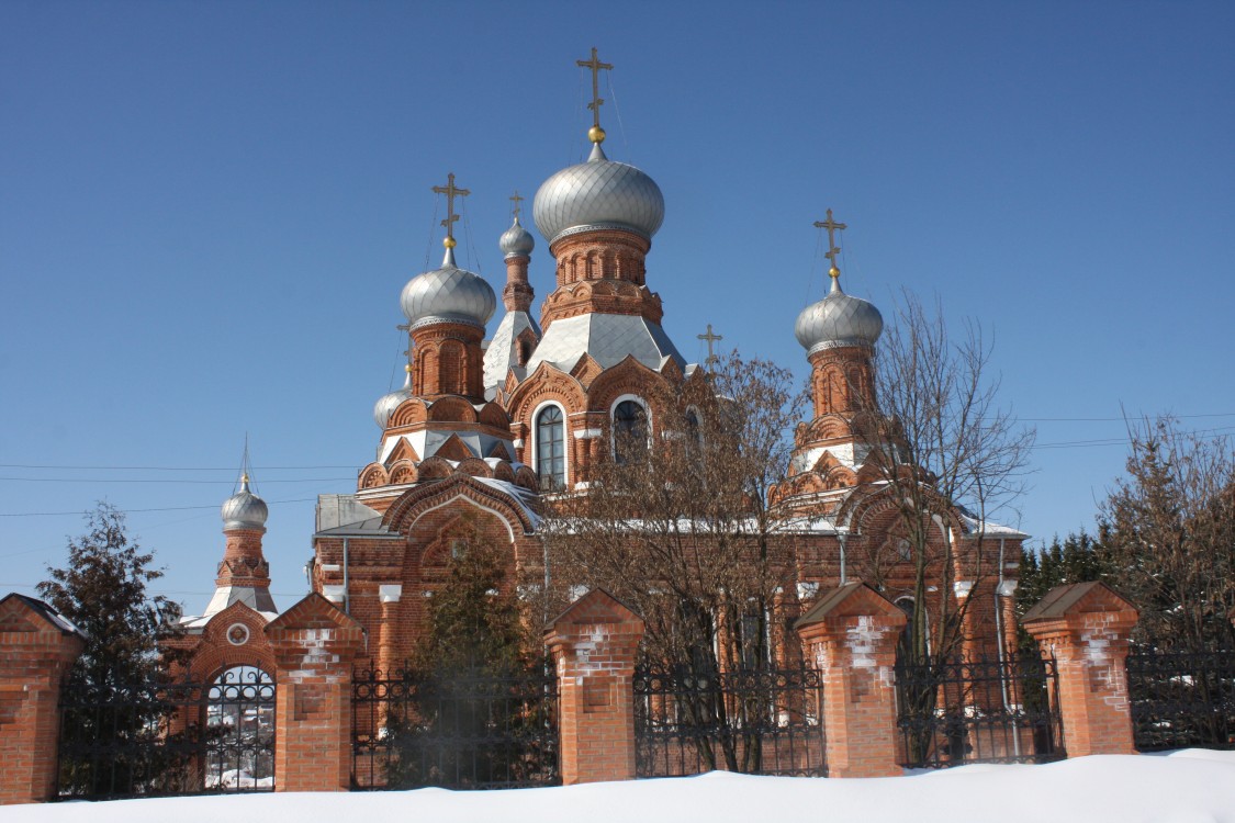 Церковь Воздвижения Креста Господня, Дарна (Истринский городской округ и ЗАТО Восход, Московская область). фасады