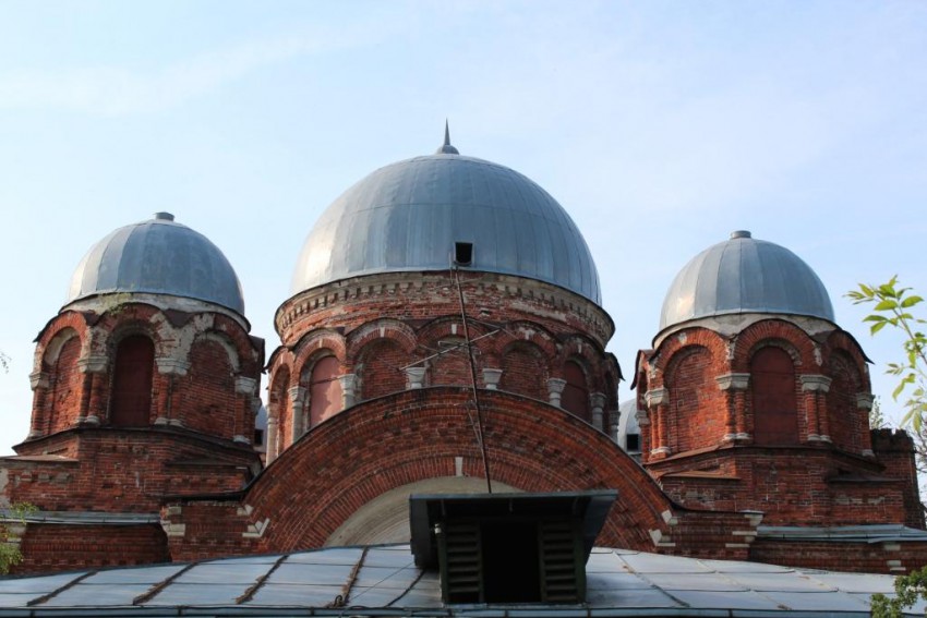 Калуга. Казанский монастырь (старый). Собор Казанской иконы Божией Матери. архитектурные детали, Завершение собора