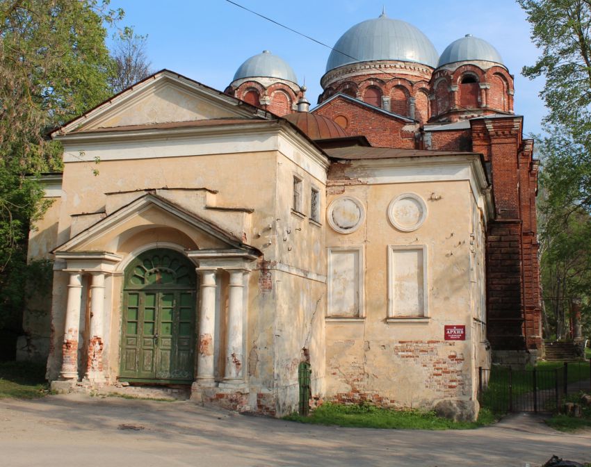 Калуга. Казанский монастырь (старый). Собор Казанской иконы Божией Матери. фасады, Вид с запада